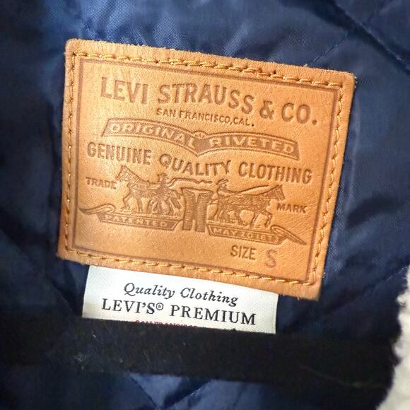 Levi's Women's Wool Trucker Jacket Plaid Red Blue Sherpa Snap Small - Picture 4 of 9